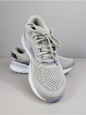 Brooks Ariel GTS in a gray/light purple color women's size 9.5